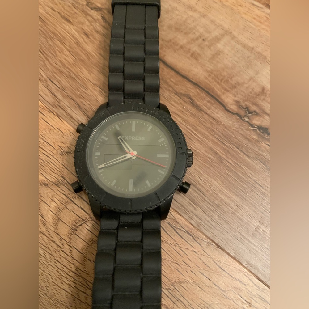 Express Watch - Picture 2 of 4